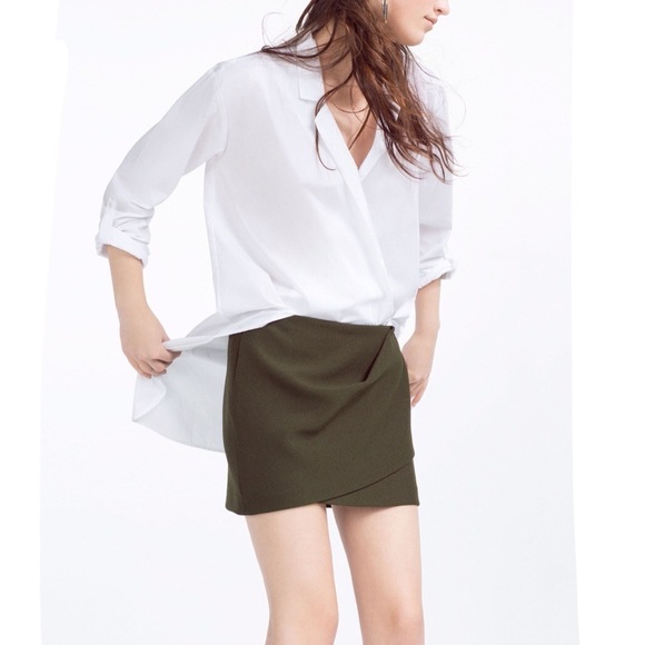 🔥SALE🔥 Zara draped mini skirt in dark green, small NWOT - Picture 2 of 7
